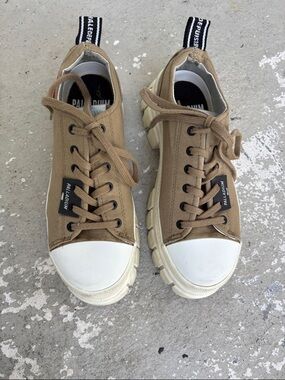 Palladium revolt low TX platform sneakers